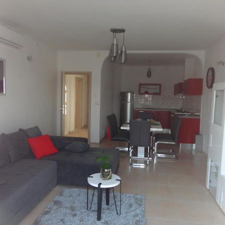 Апартаменти Apartman Bozic Kastel Stafilic Екстер'єр фото
