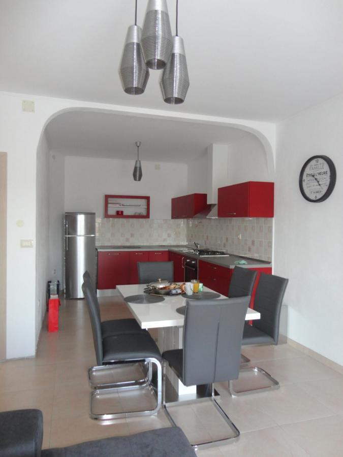Апартаменти Apartman Bozic Kastel Stafilic Екстер'єр фото