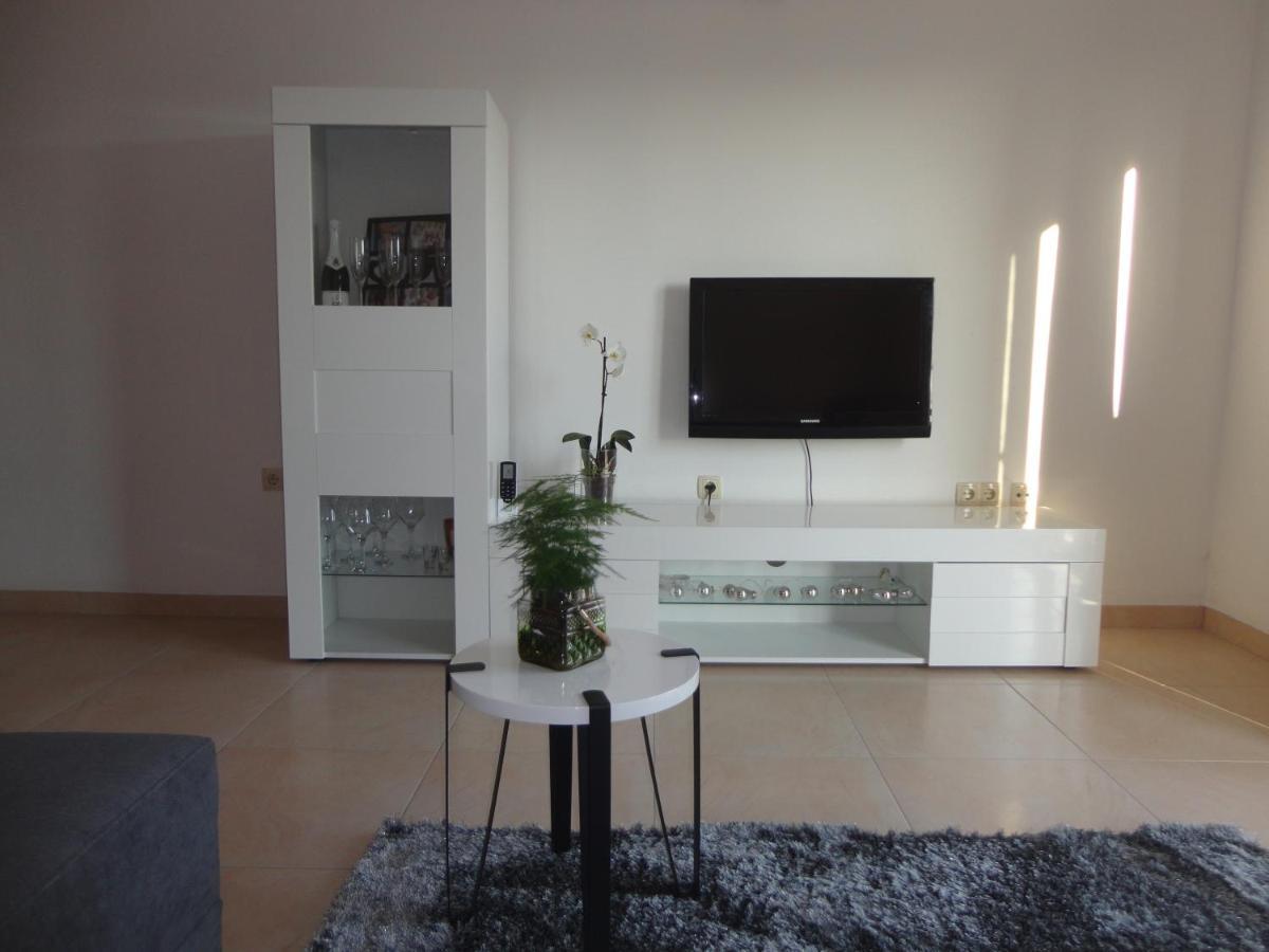 Апартаменти Apartman Bozic Kastel Stafilic Екстер'єр фото